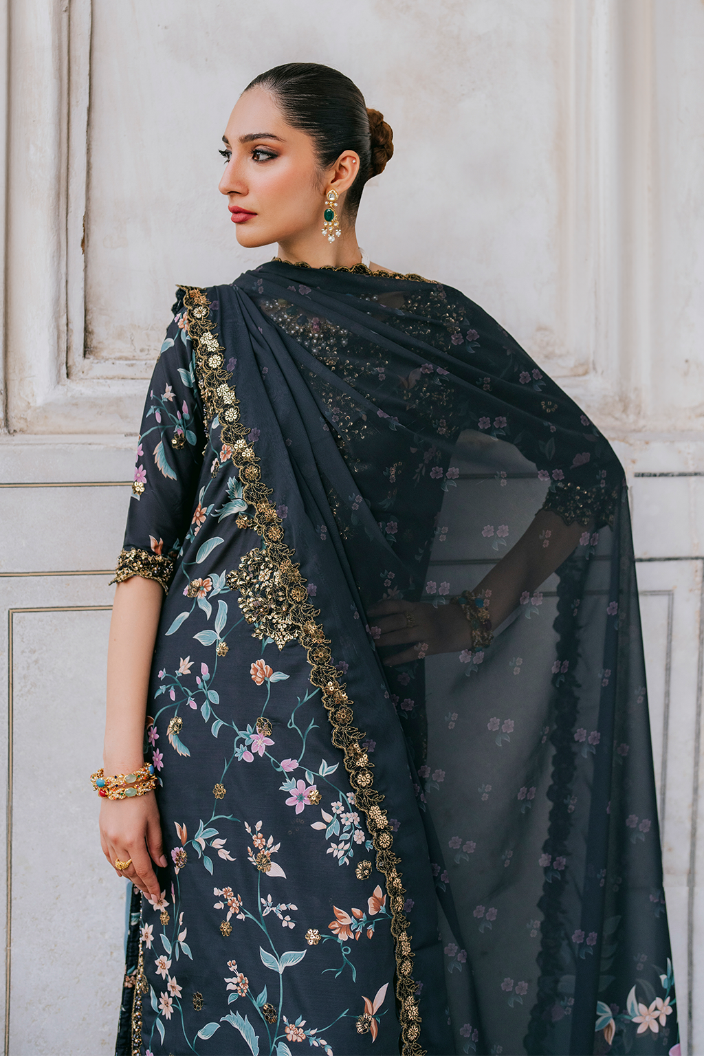 UE-317 Embroidered Raw Silk - Iznik