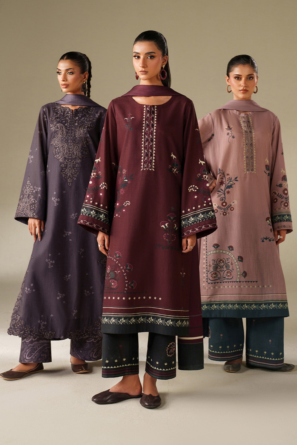 UE-558 Printed Khaddar - Iznik