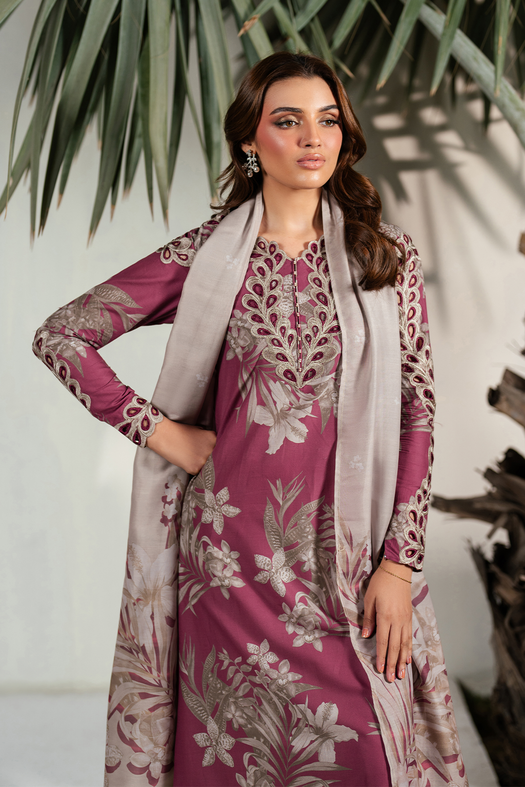 UE-396 Printed Lawn - Iznik
