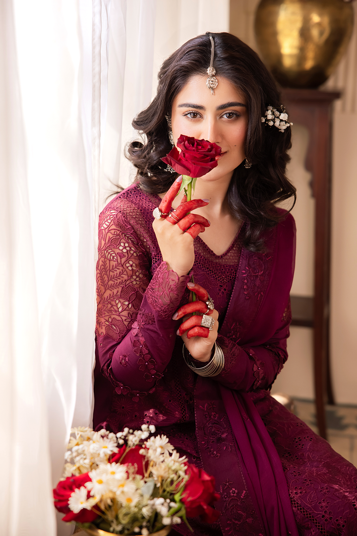 NKG-11  Embroidered Lawn - Iznik
