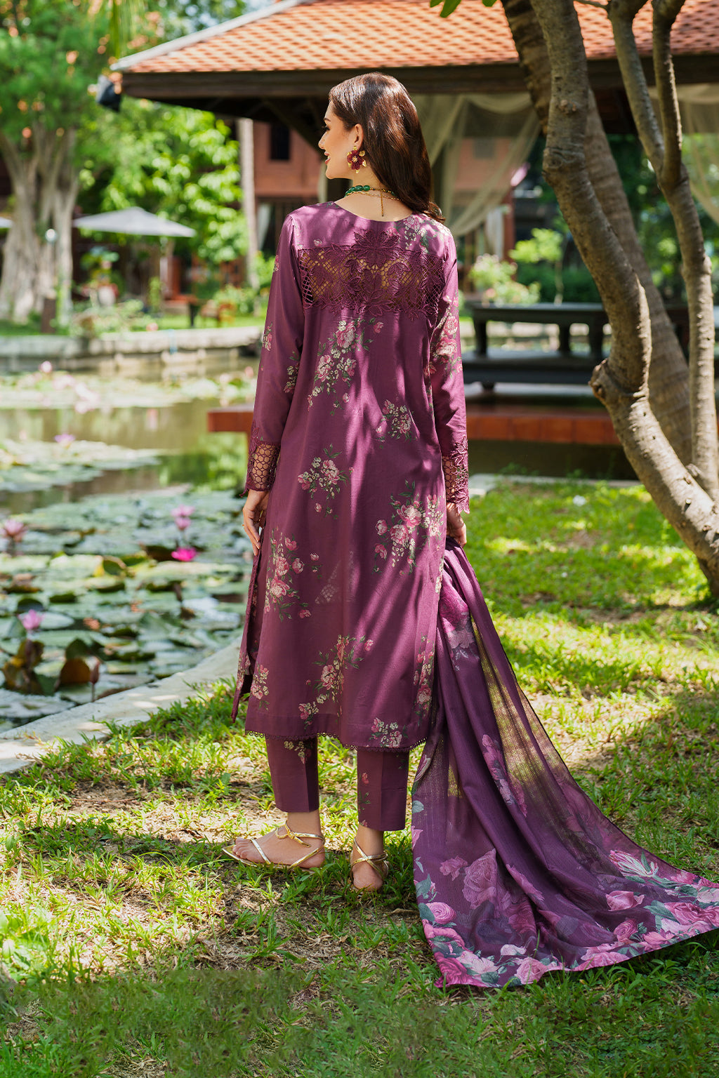 UE-509 Printed Lawn Secondary image