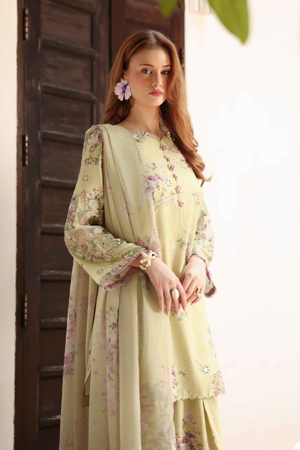 UE-523 Printed Lawn - Iznik Main image