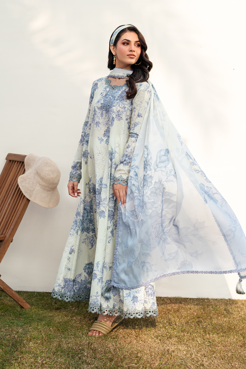 UE-390 Printed Lawn