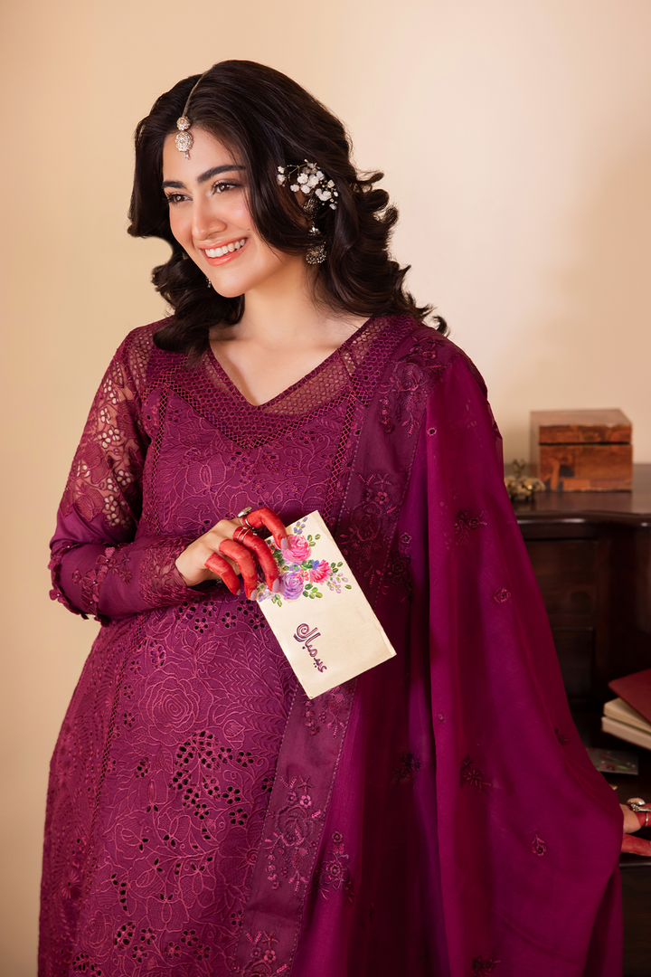 NKG-11  Embroidered Lawn - Iznik