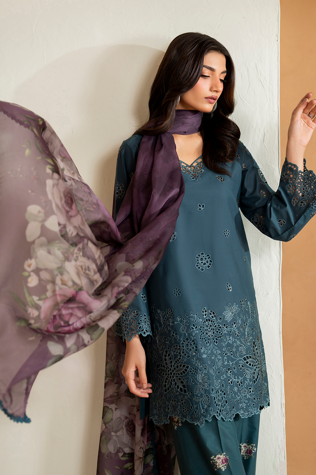 UE-474 Embroidered Lawn Secondary image