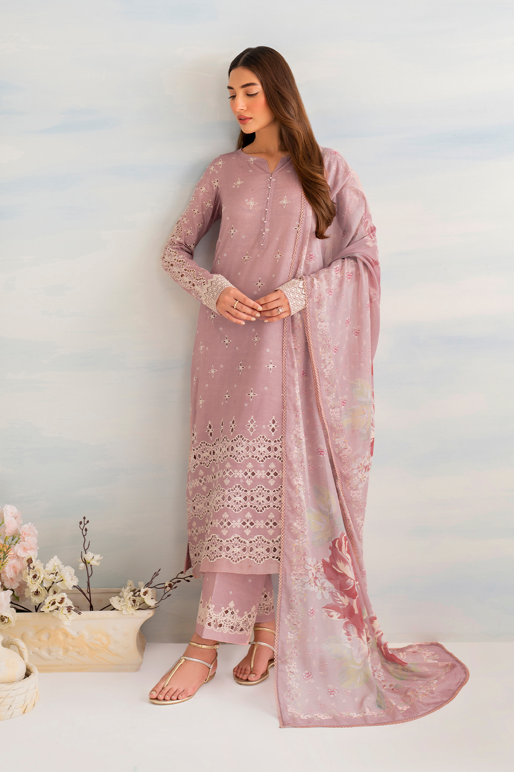 IGL-04 Embroidered Lawn - Iznik Main image