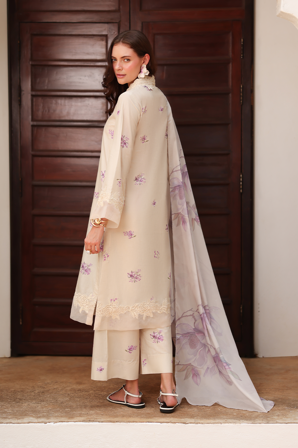 UE-492 Printed Lawn