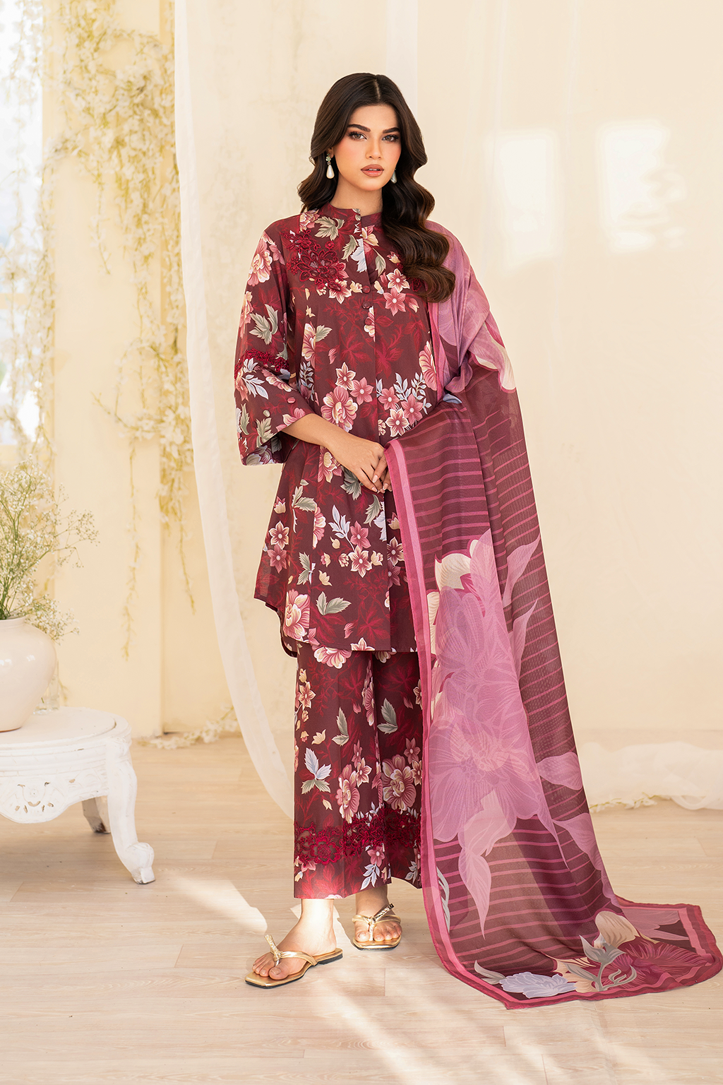 UE-439  Printed Lawn - Iznik