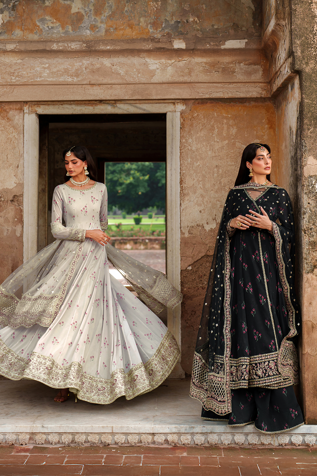 UE-551  Printed Chiffon - Iznik