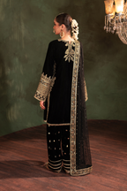 IV-41 Embroidered Velvet - Iznik