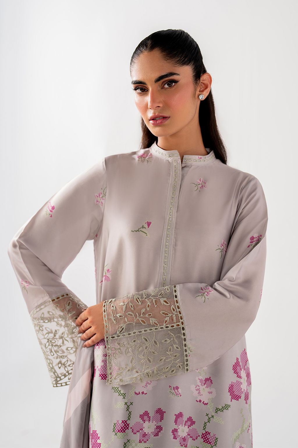 IP-244 Printed charmeuse - Iznik