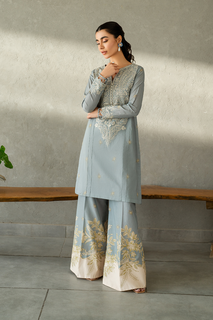 IP-306  Printed Lawn - Iznik