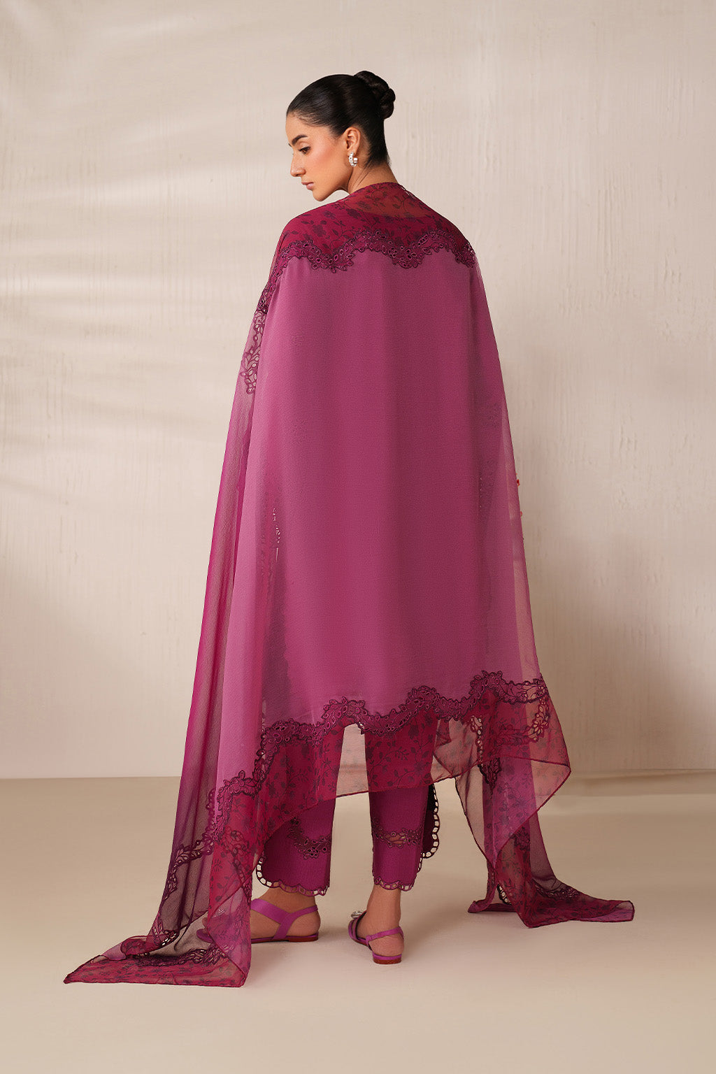 UE-593 Embroidered Textured Lawn