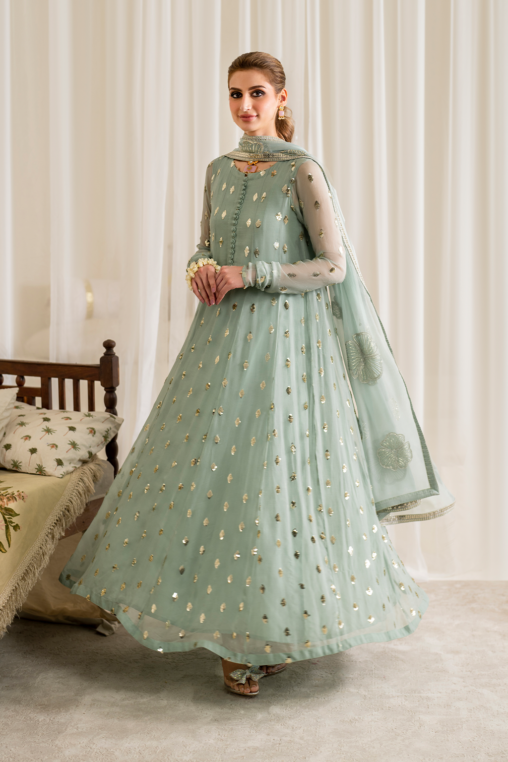 IP-251 Embroidered Chiffon - Iznik