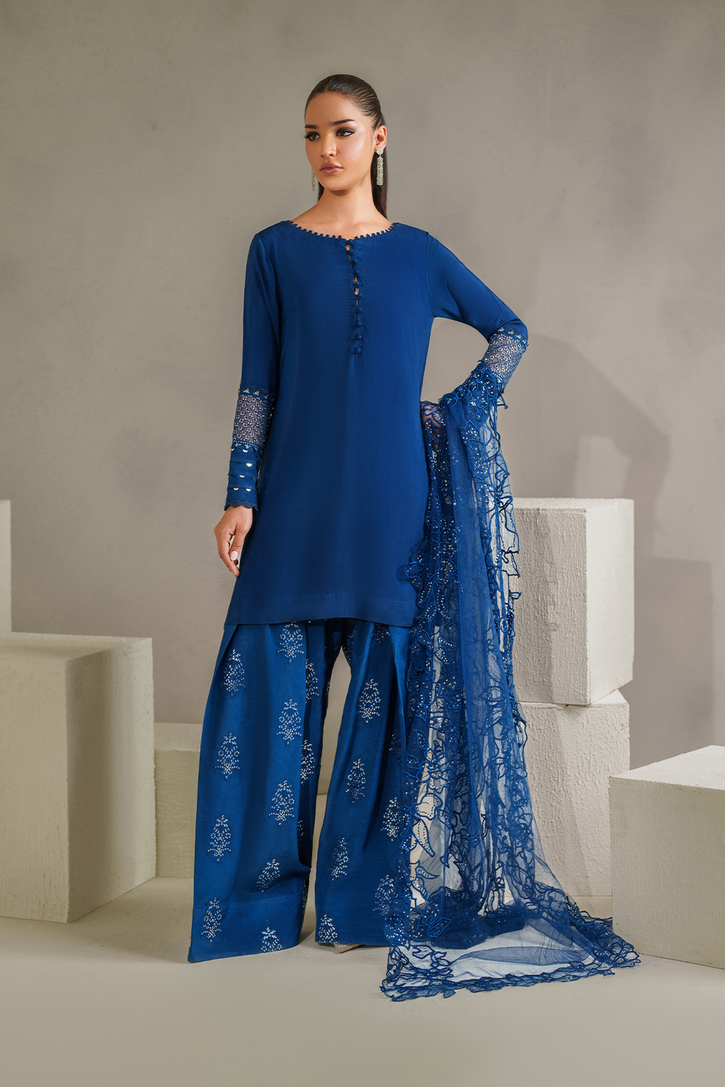 IP-334 Embroidered Rawsilk Main image