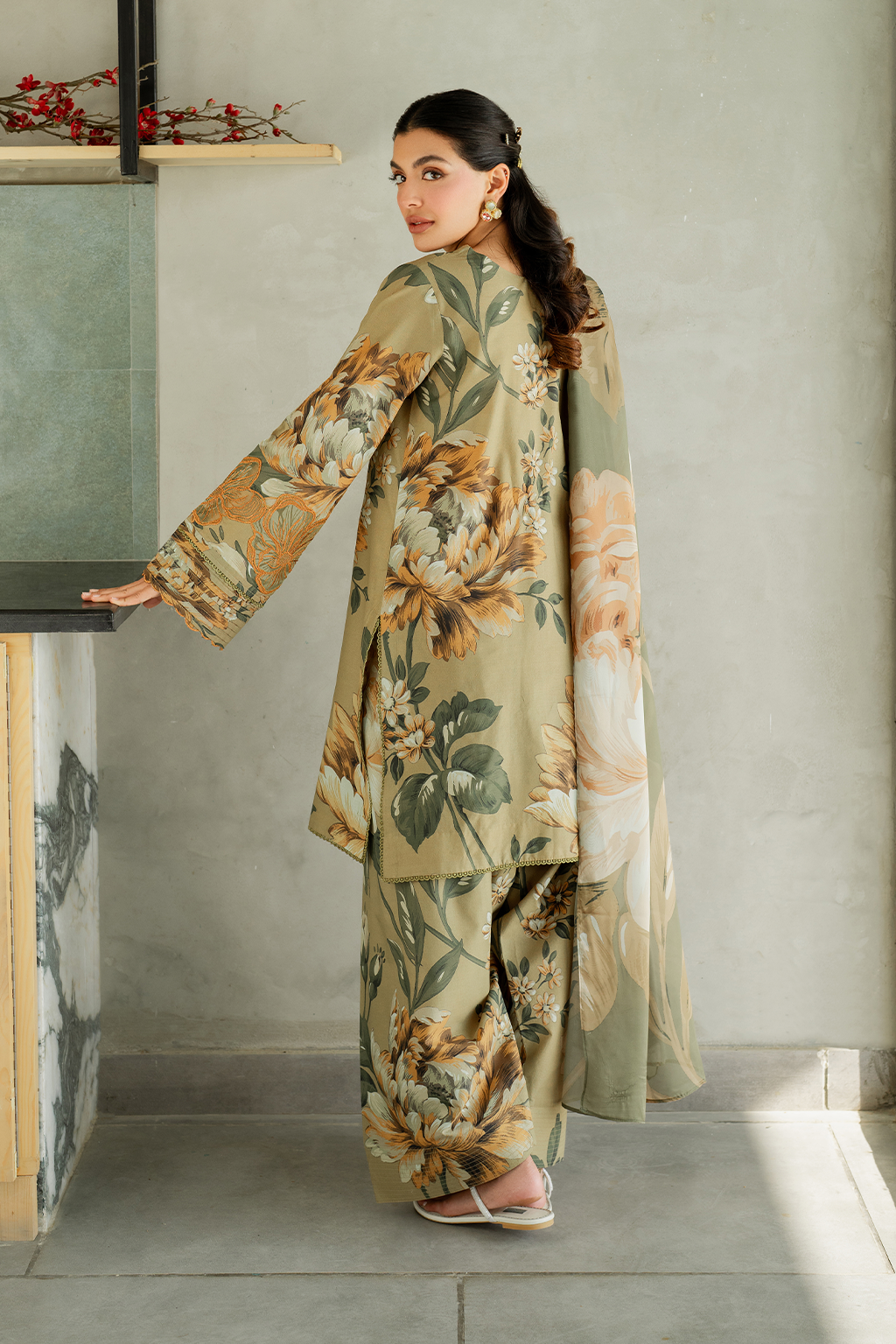 UE-410 Secondary image