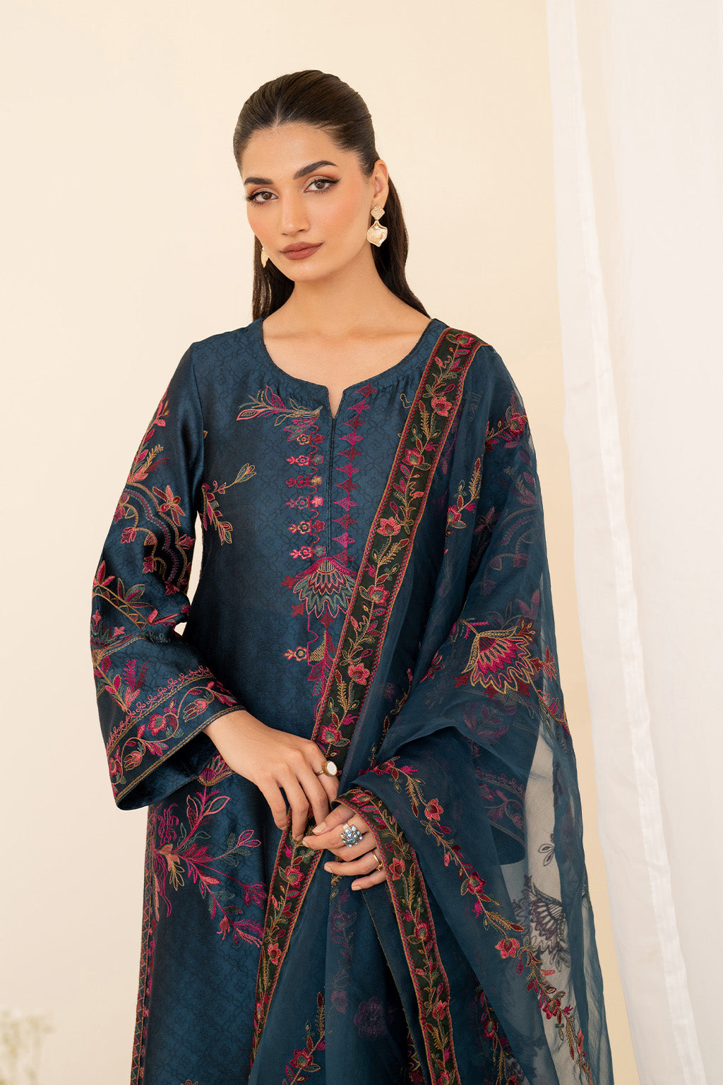 UE-379 Embroidered Pure Jacquard Silk Secondary image