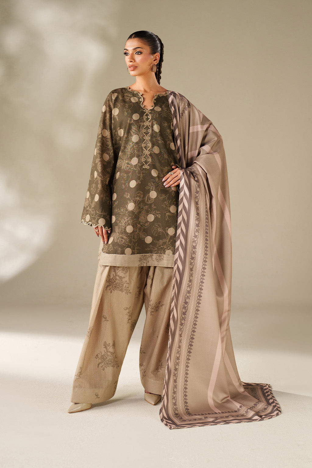 UE-565 Printed Khaddar