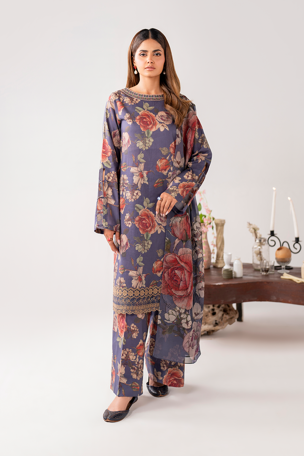 UE-267 Printed Lawn - Iznik