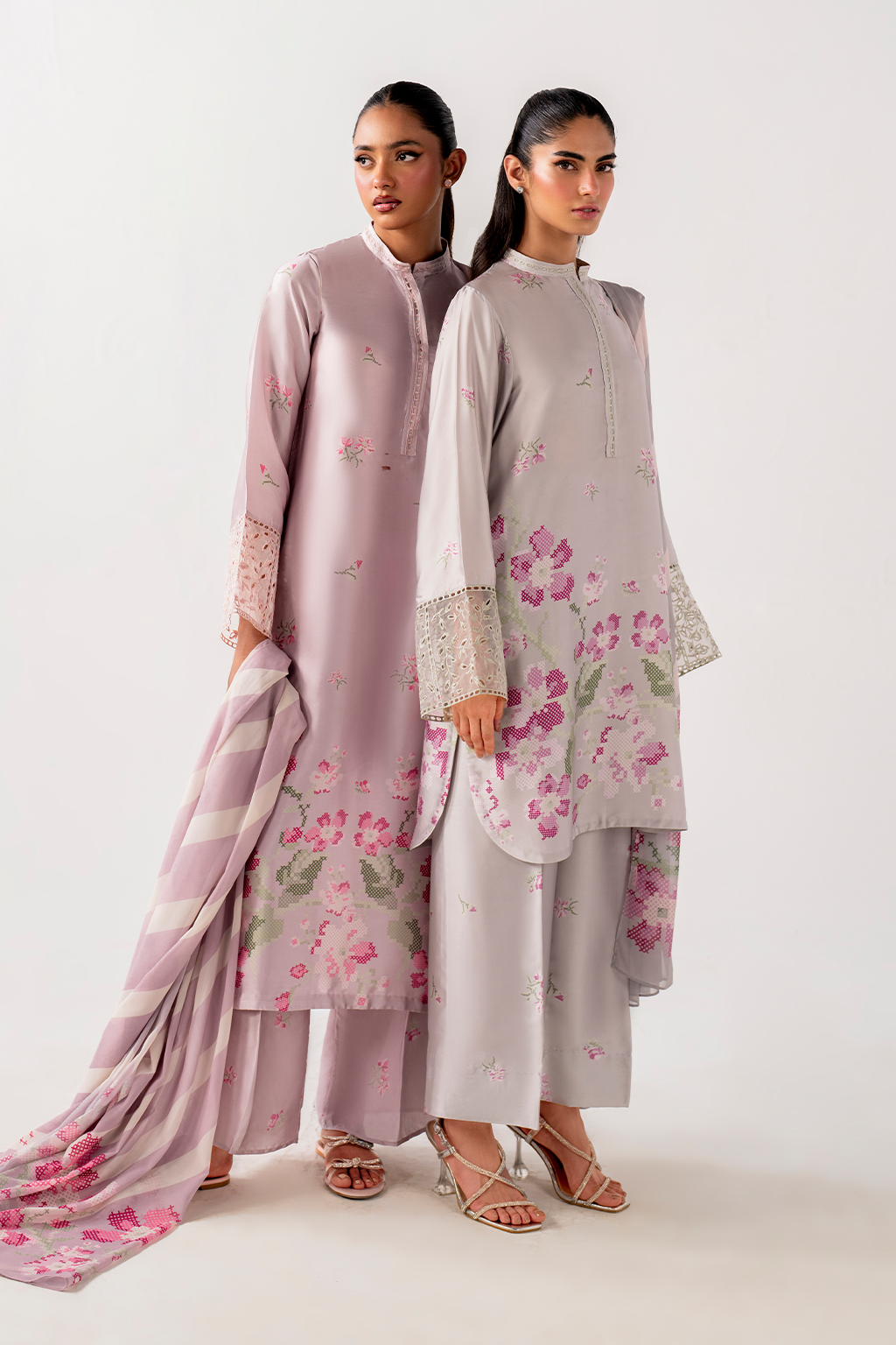 IP-243 Printed charmeuse - Iznik