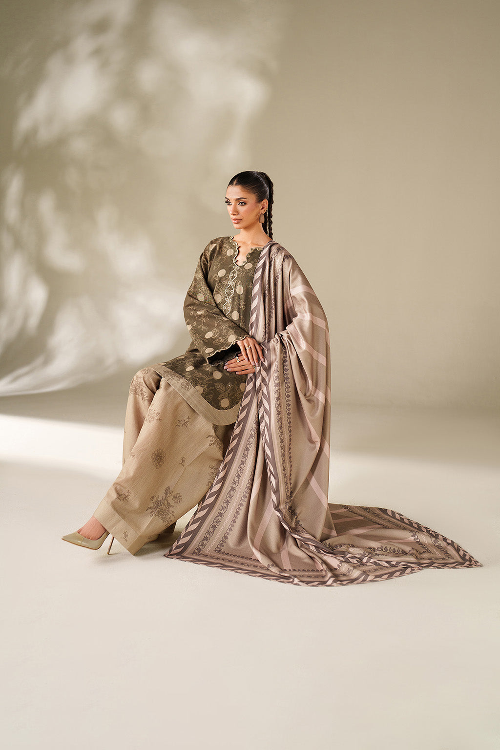 UE-565 Printed Khaddar