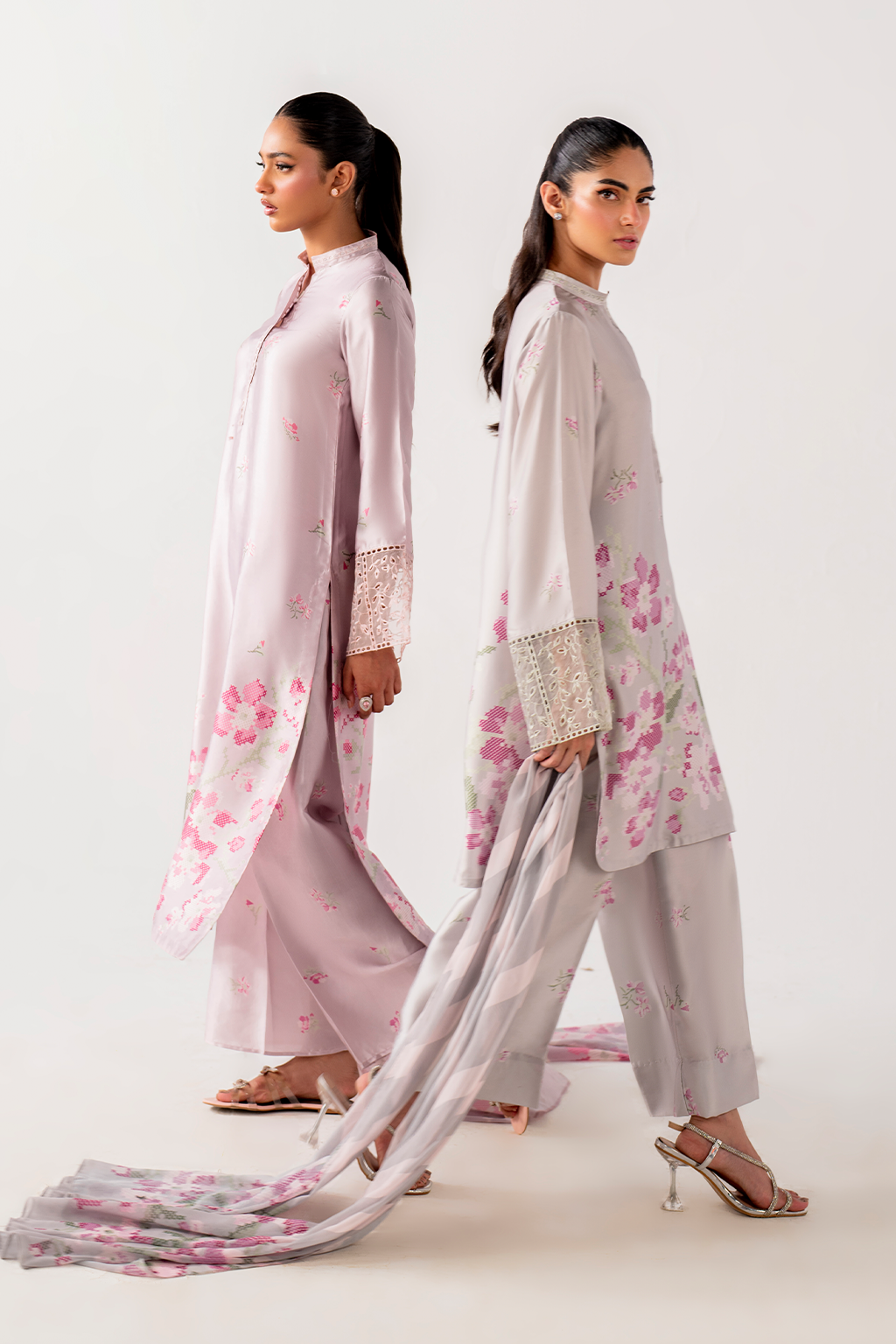 IP-244 Printed charmeuse - Iznik