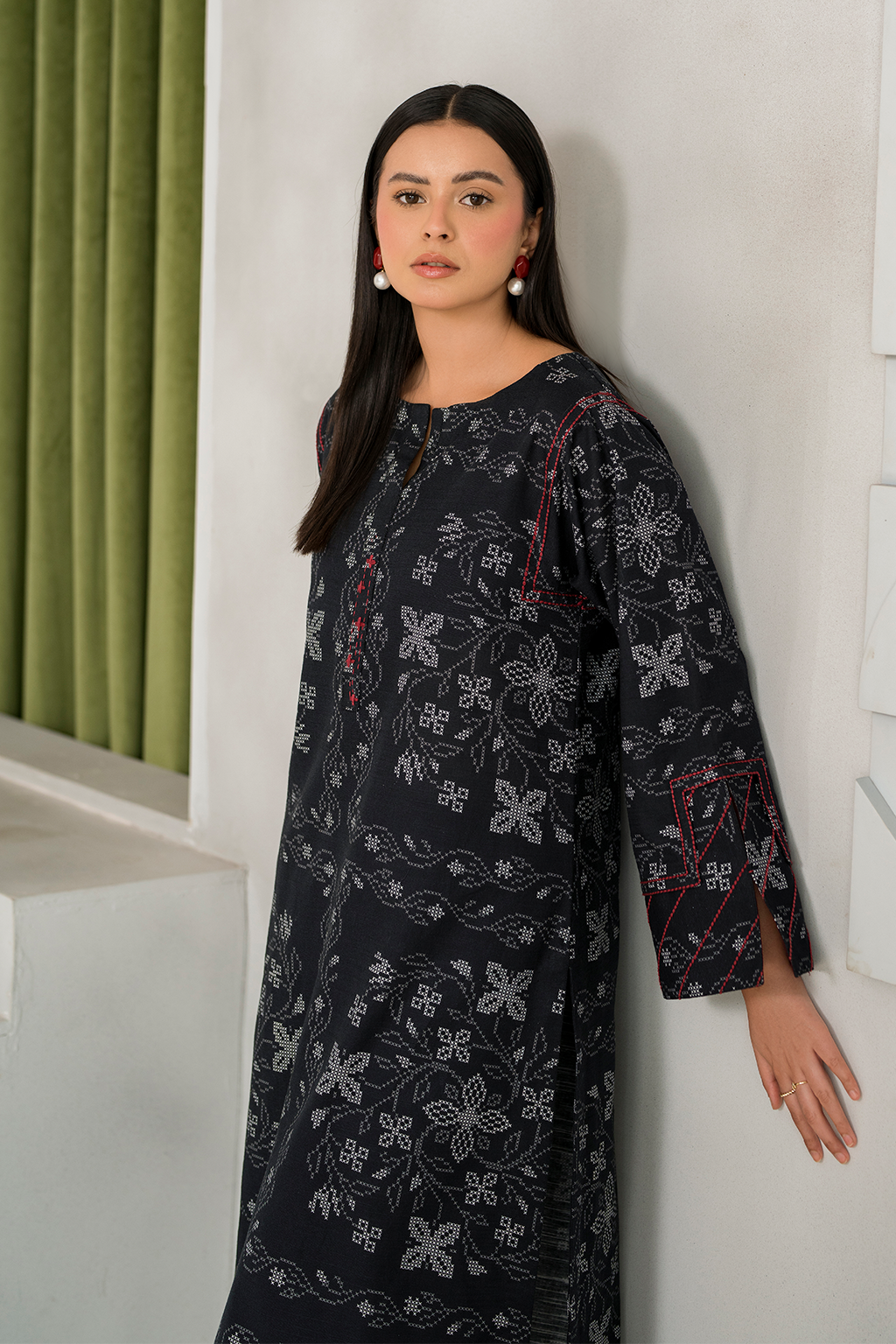 IP-260 Printed Khaddar - Iznik