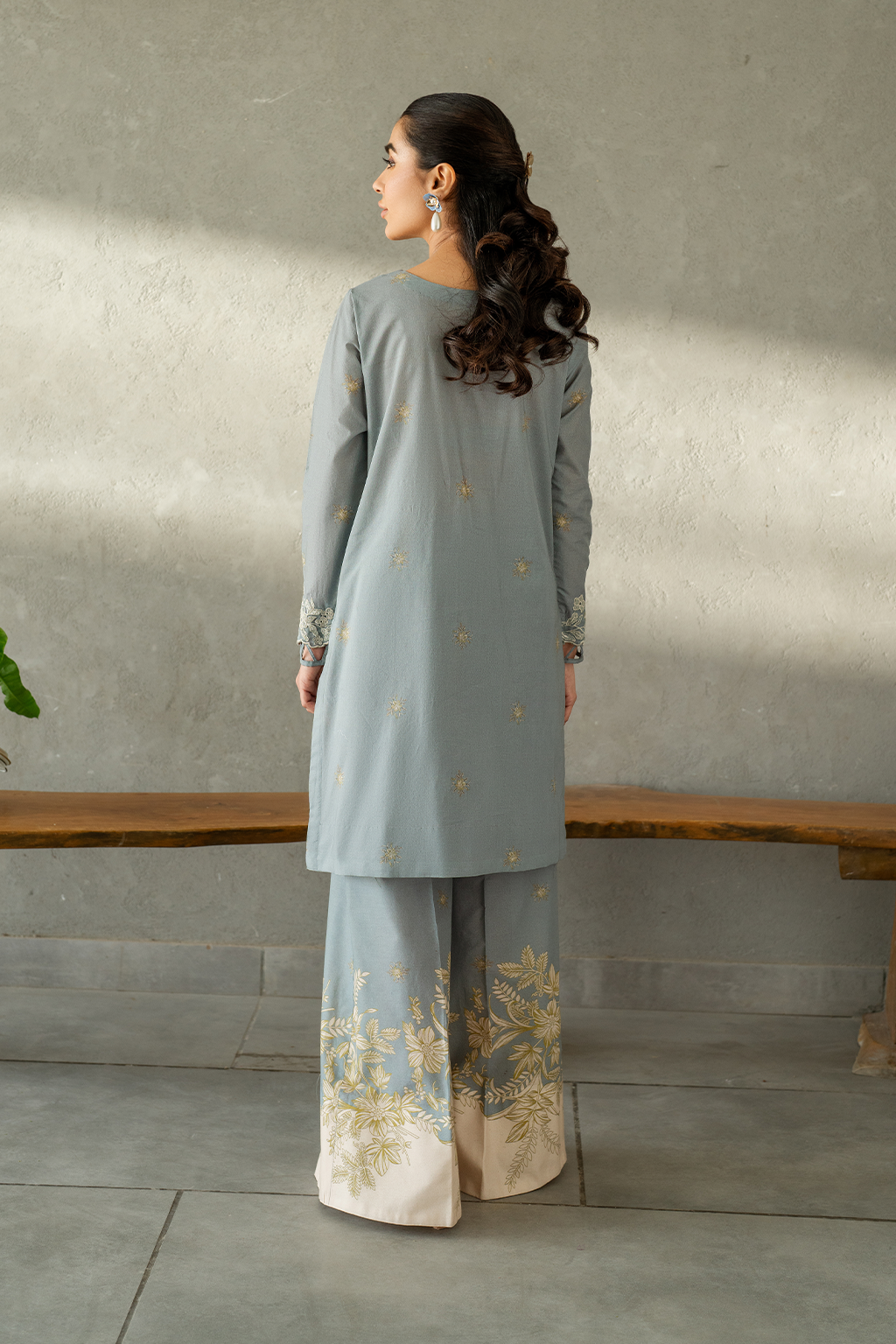 IP-306  Printed Lawn - Iznik