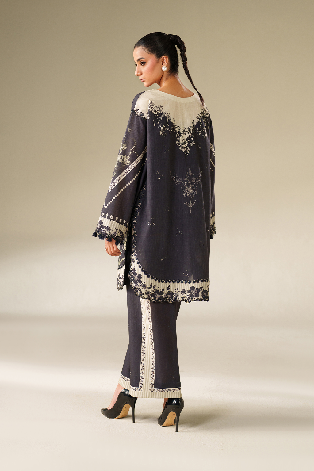 IP-341 Printed Khaddar Secondary image