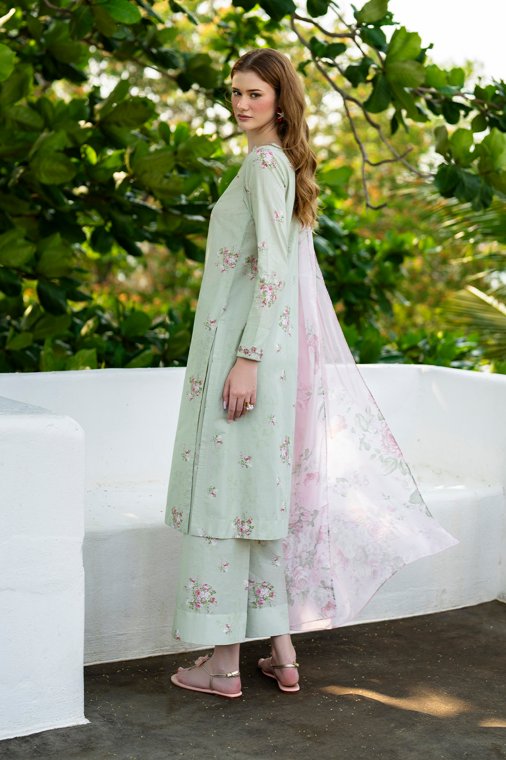 UE-487 Printed Lawn Secondary image