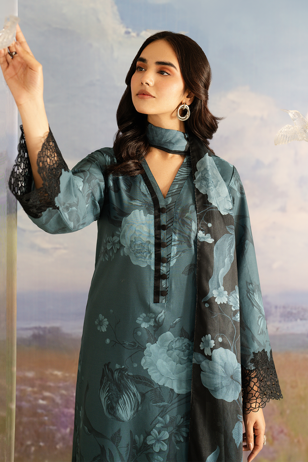 UE-444  Printed Lawn