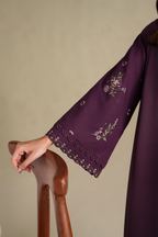 UE-576 Embroidered Khaddar - Iznik