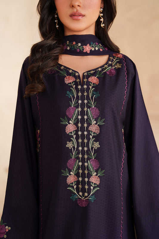 UE-599 Embroidered Lawn - Iznik
