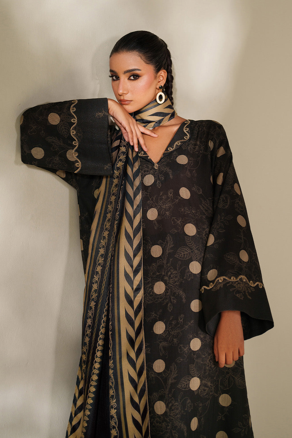 UE-571 Printed Khaddar