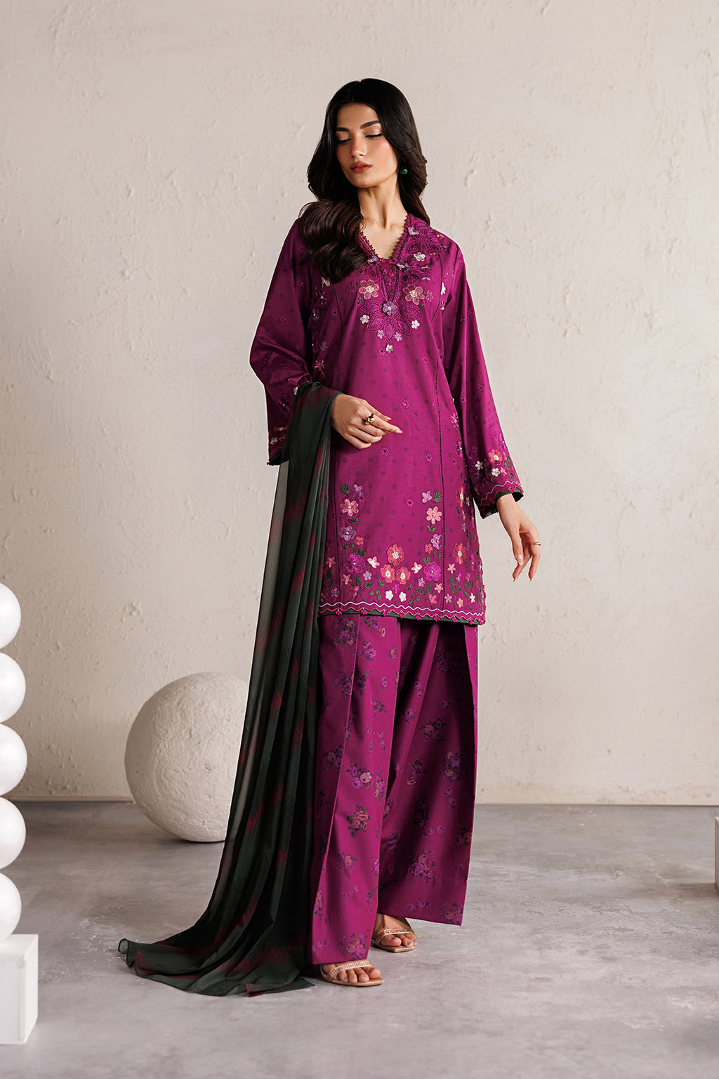 IBE-01 Embroidered Lawn Main image
