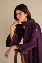 UE-576 Embroidered Khaddar - Iznik