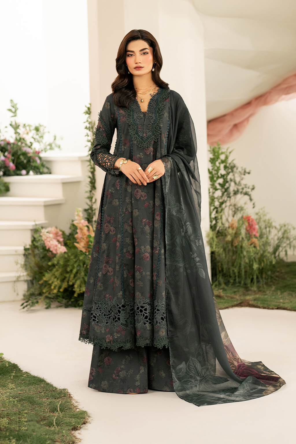 IFE-08 Embroidered Lawn