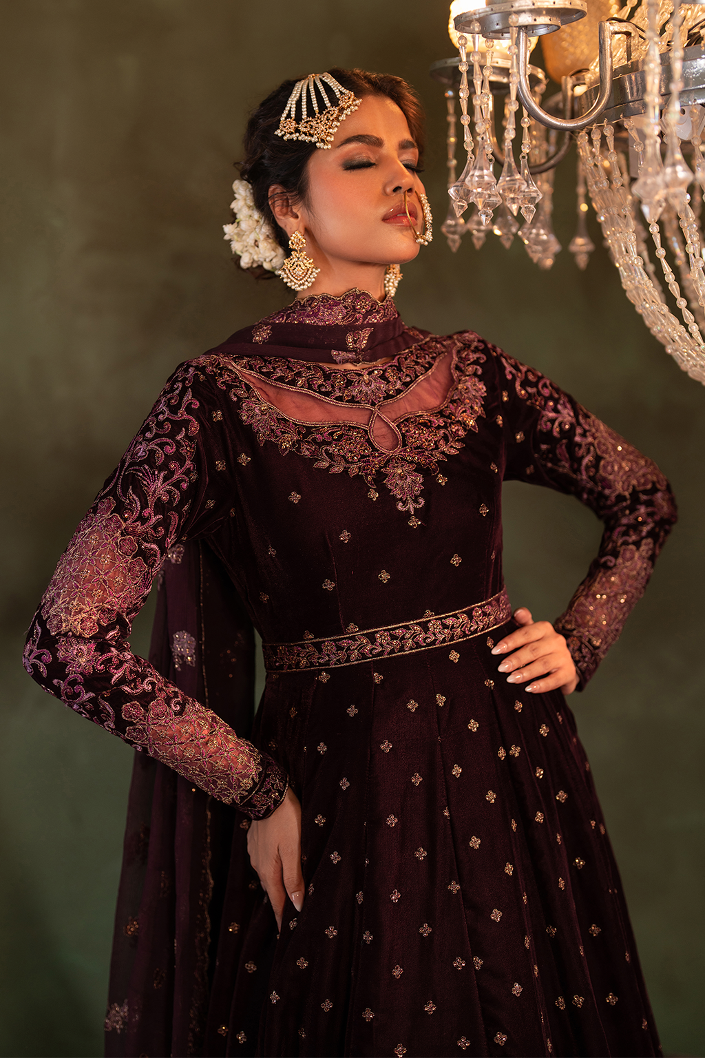 IV-54 Embroidered Velvet - Iznik Global