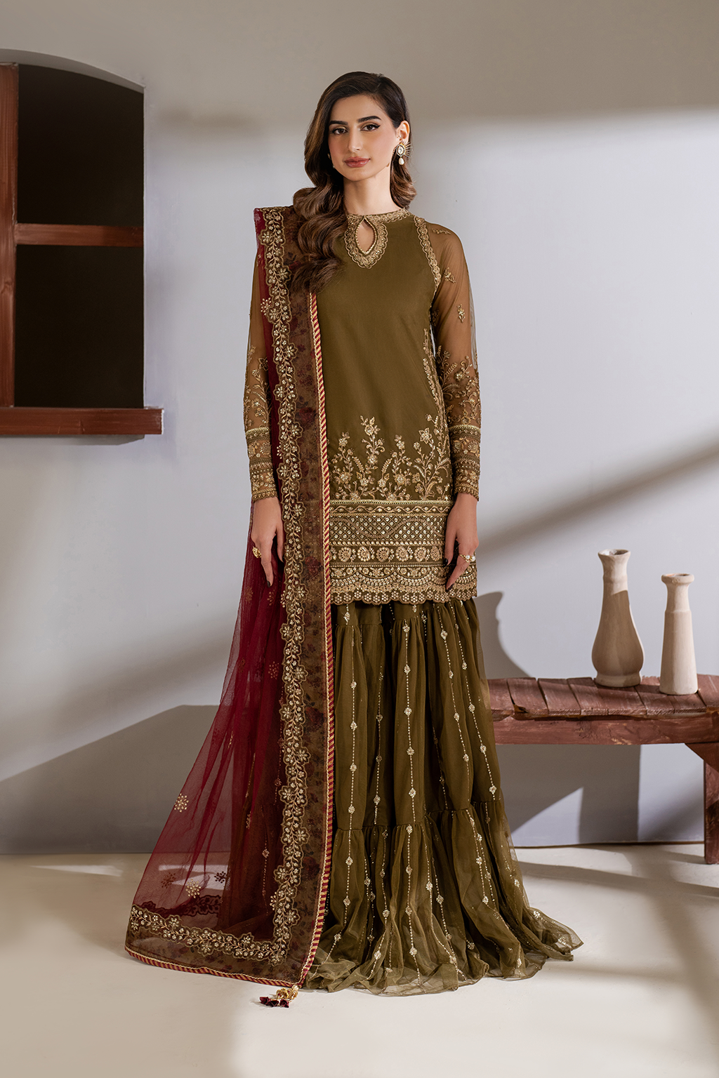 CC-66 Embroidered Net - Iznik