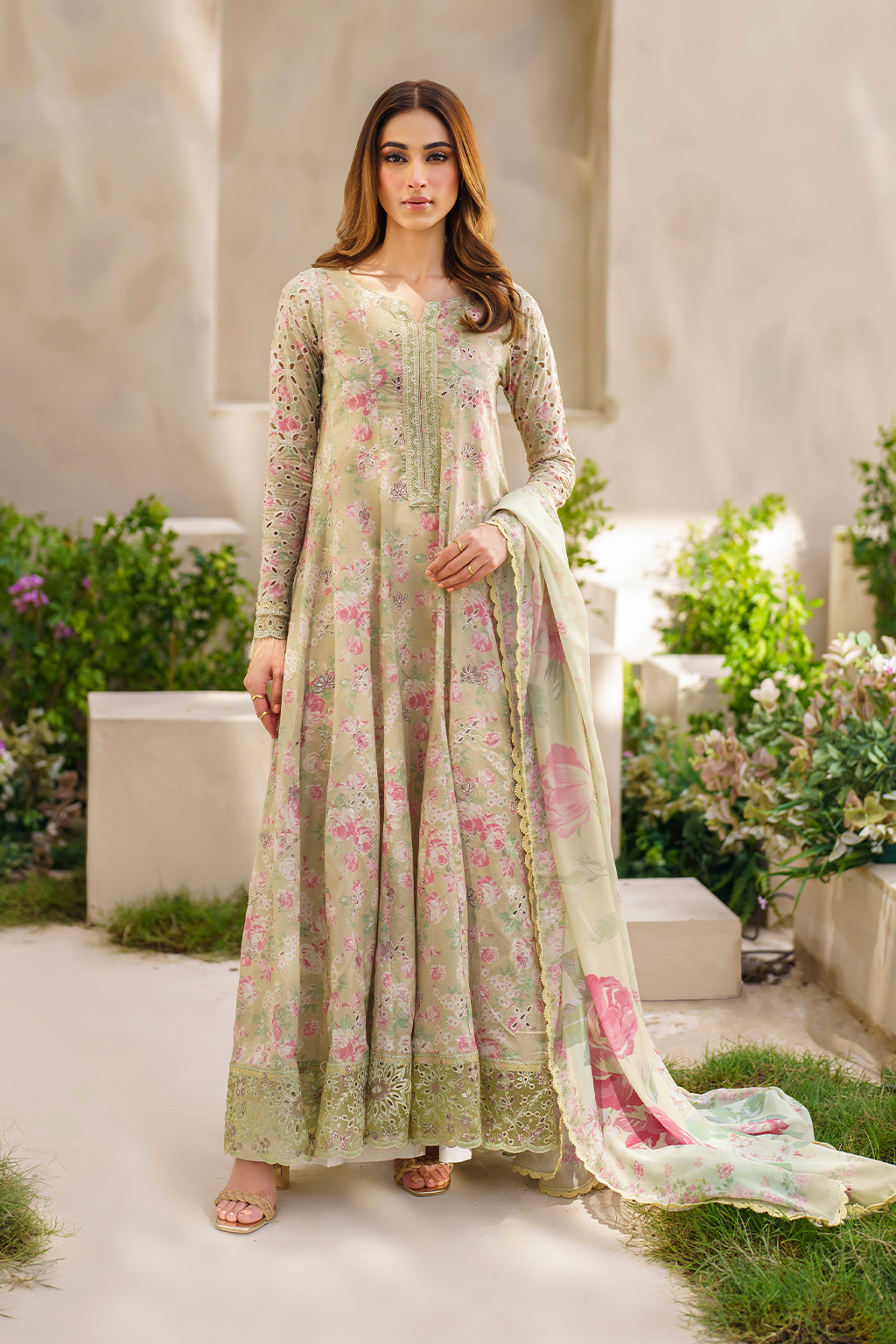 SFL-05 Embroidered Lawn - Iznik