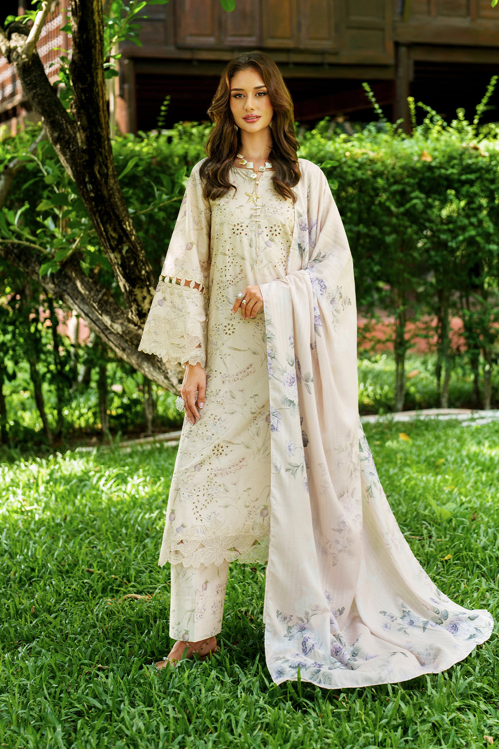 UE-507  Embroidered  Lawn Main image