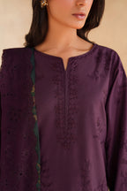 UE-602 Embroidered Lawn - Iznik