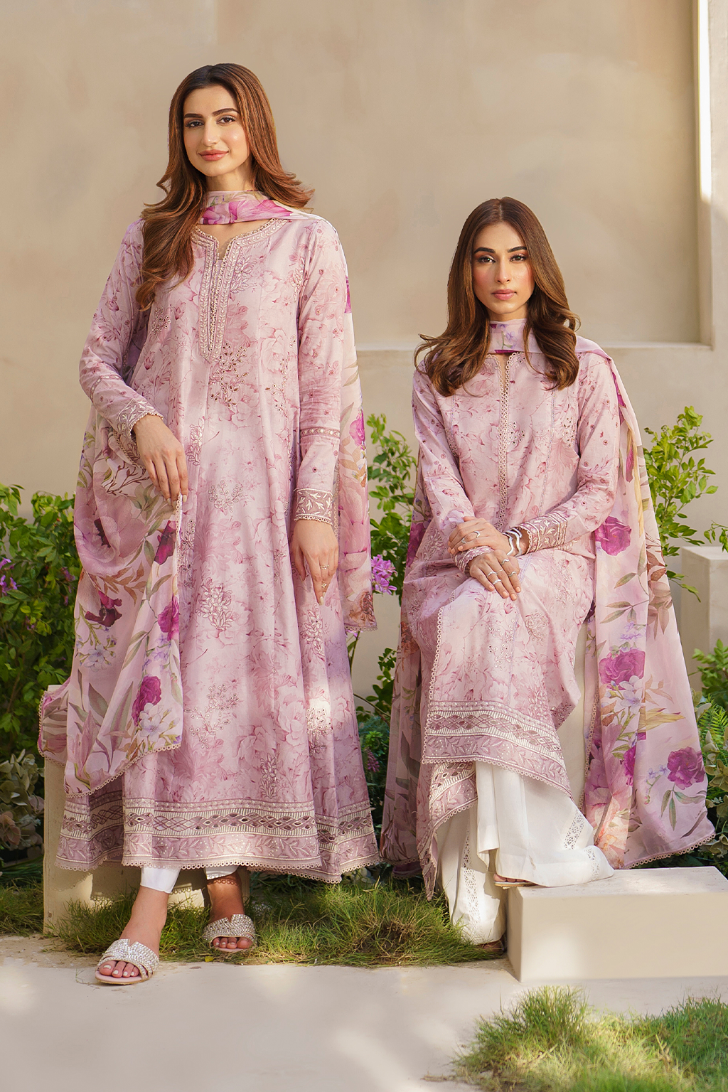 SFL-06 Embroidered Lawn - Iznik