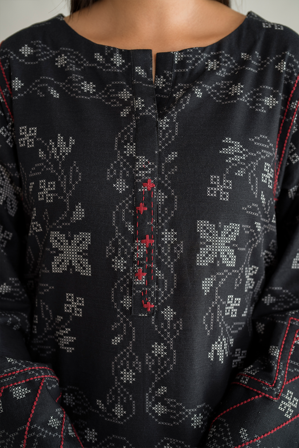 IP-260 Printed Khaddar - Iznik