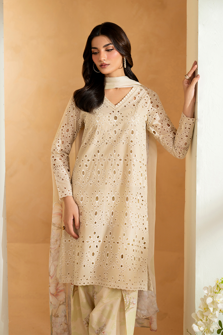 UE-471  Embroidered Lawn