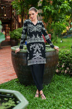 IP-331  Dyed  Lawn - Iznik