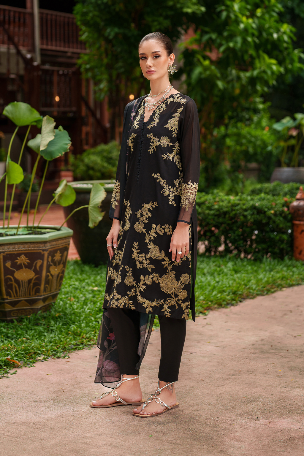 UE-512 Embroidered  Lawn