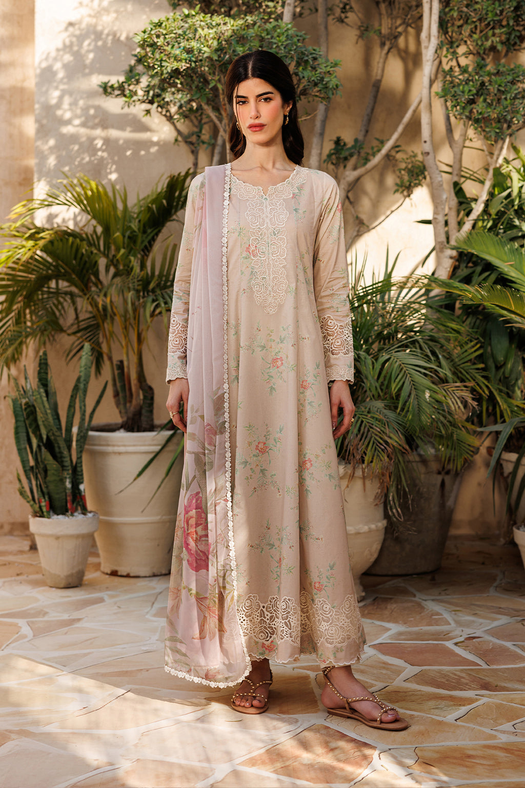 UE-673 Printed Lawn Main image