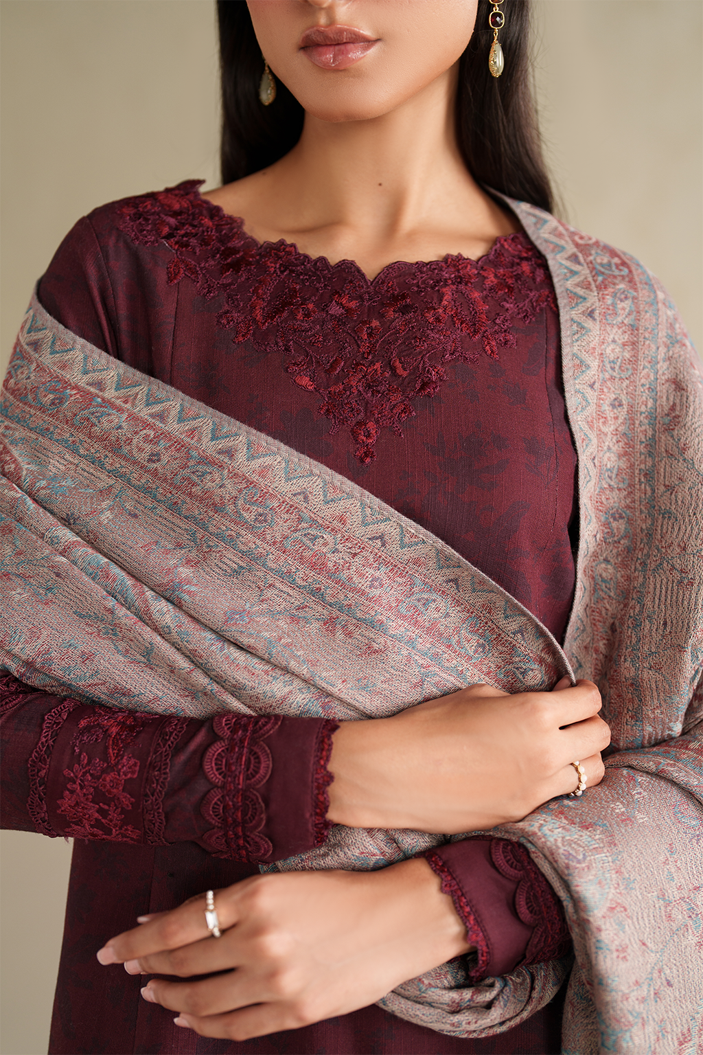 UE-590  Printed Khaddar - Iznik