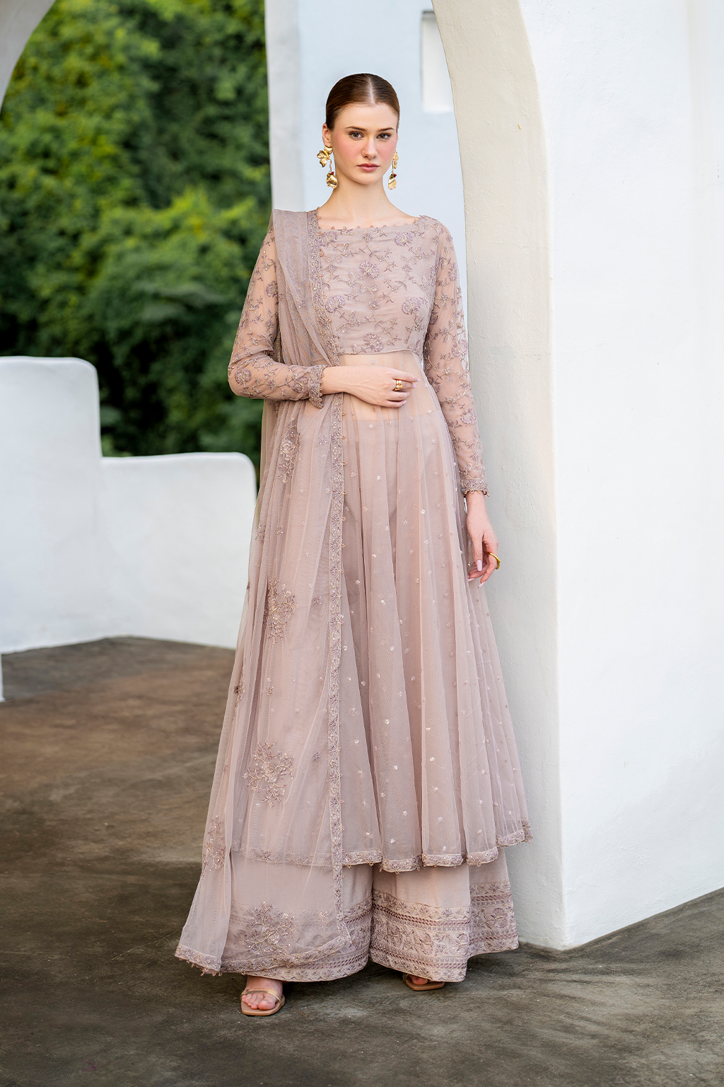 CC-71 Embroidered Net - Iznik Main image